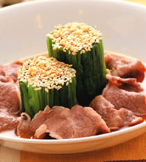 凉拌芝麻菠菜牛肉片