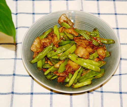 五花肉炒四季豆